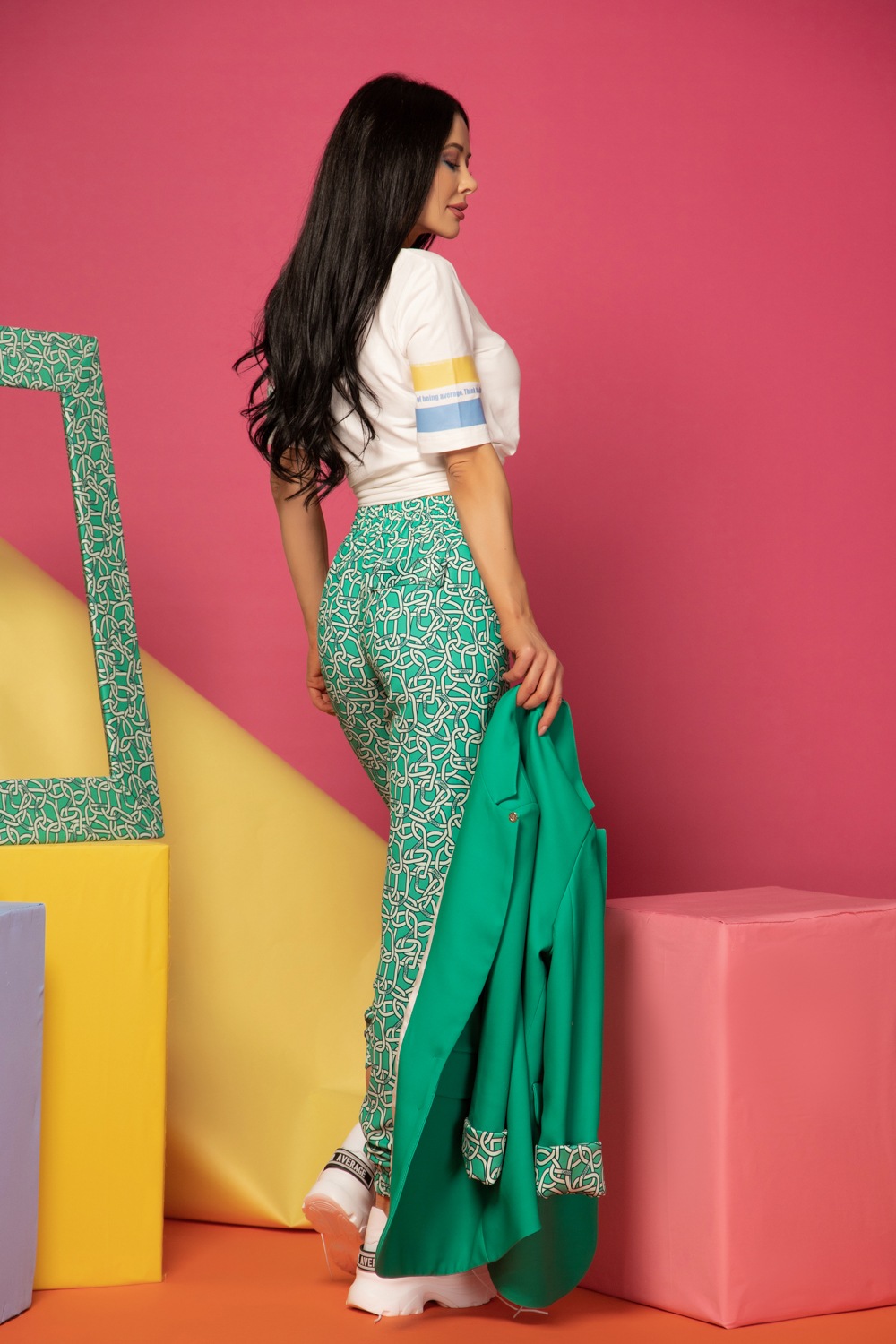 : title - Image: number