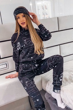 Position to win headband - black