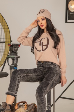 Alessa knit logo hat - nude