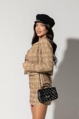 : title - Image: number