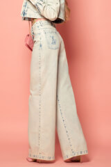 : title - Image: number