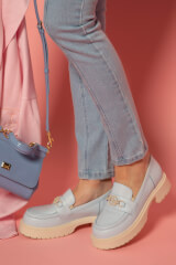 : title - Image: number