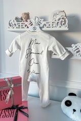 : title - Image: number